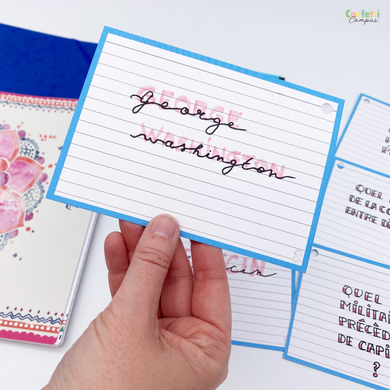 Leitner Flashcards A6 Blauw gelinieerd in gebruik