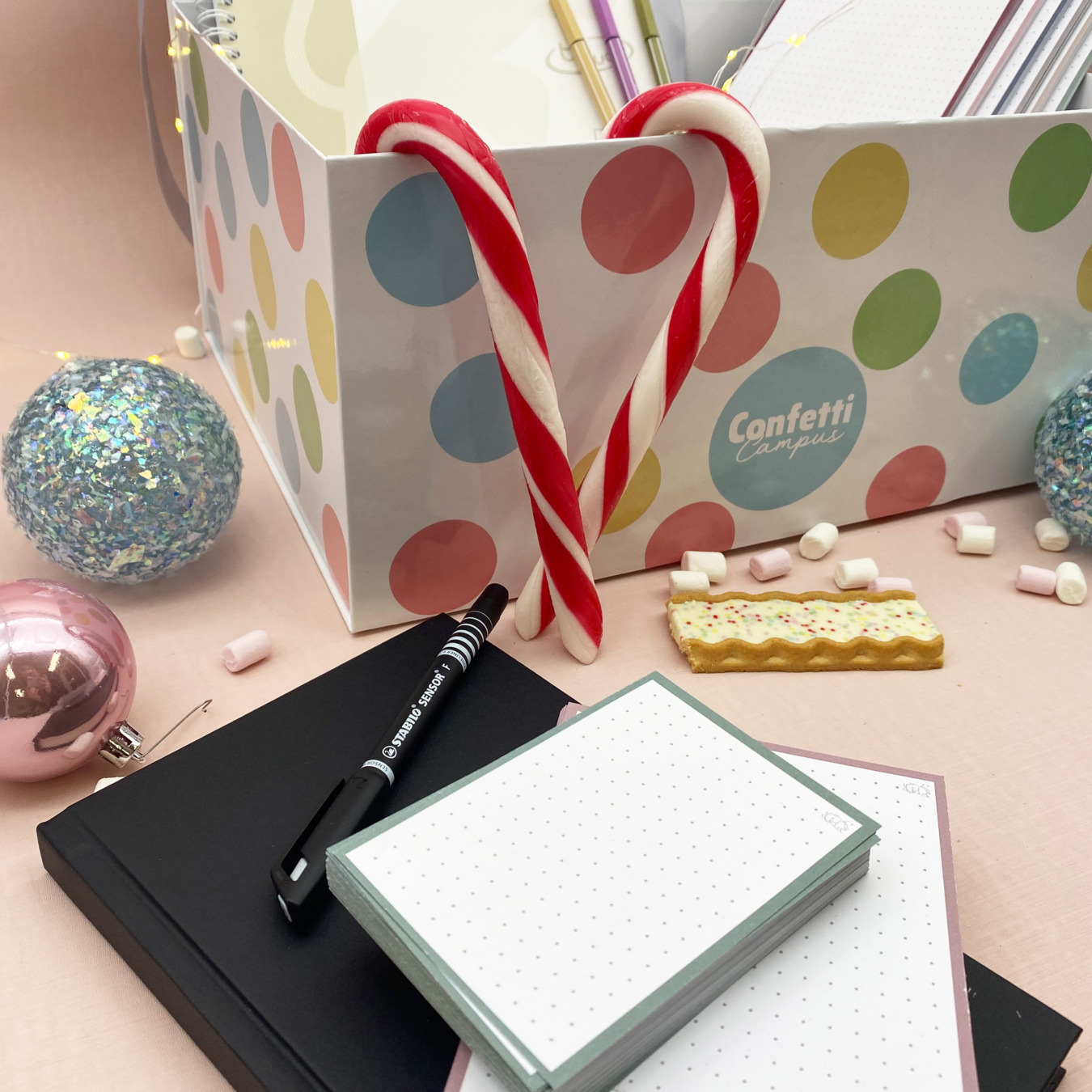 Confettibox - Cadeau groot hobby, Flashcards, schrijfwaren en schetsboek