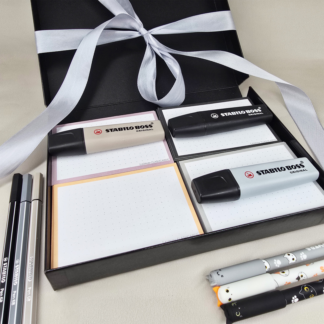 cadeauset leitner flashcards en schrijfwaren zwart
